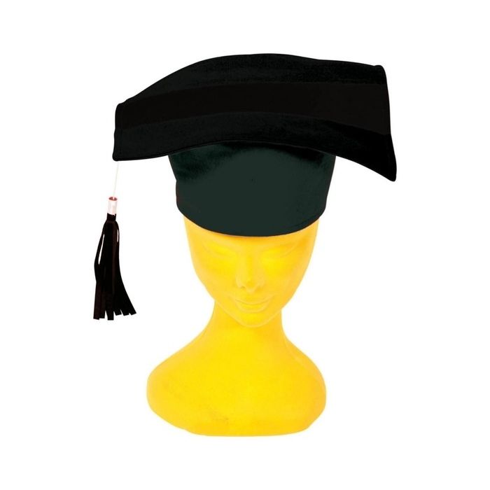 Doctoraal hoed afgestudeerd