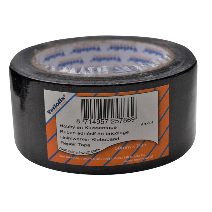 Rol zwarte ducttape van Verlofix met een lengte van 25 meter en breedte van 50mm, ideaal voor klussen en hobbyprojecten. van 50mm breed. 