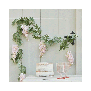 * Slinger Roze Wisteria en Groene bladeren Gingerray