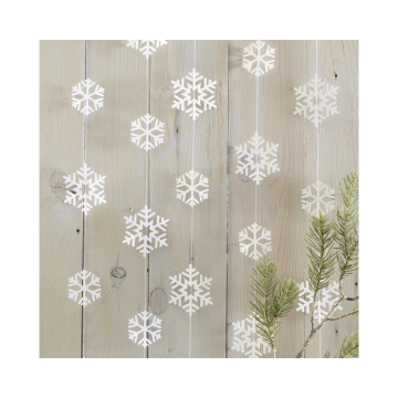 Slinger met sneeuwvlokken